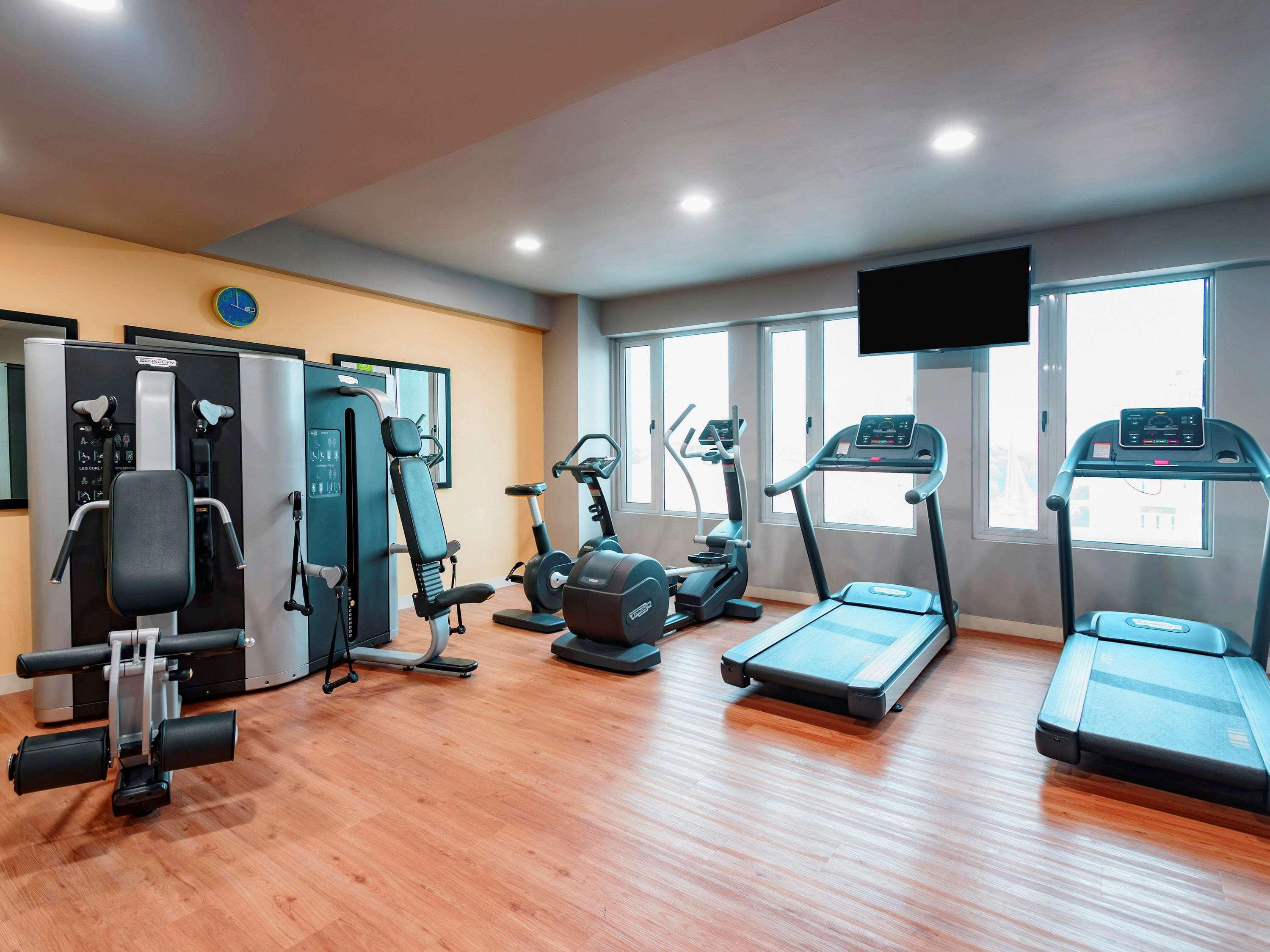 Ibis Styles Kuala Lumpur Sri Damansara Hotel Петалинг Джая Екстериор снимка