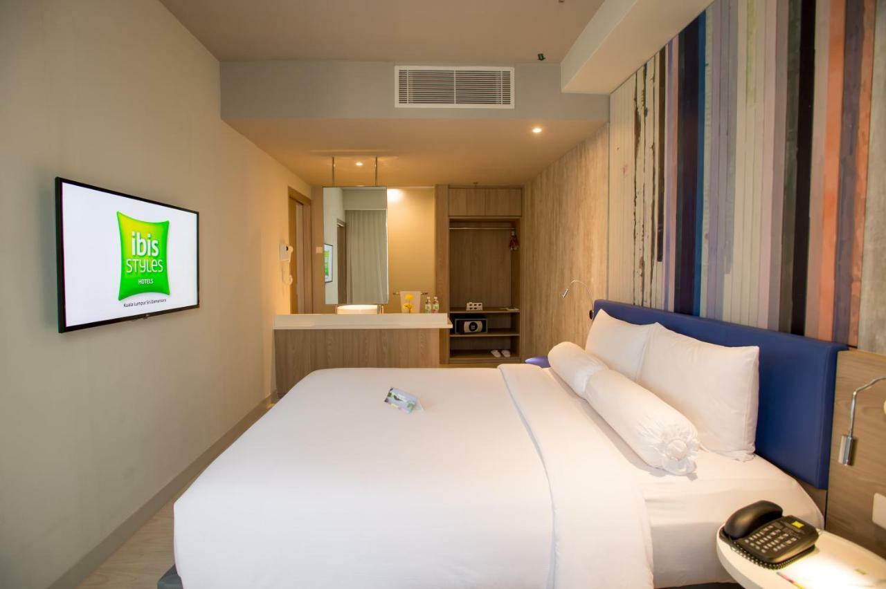 Ibis Styles Kuala Lumpur Sri Damansara Hotel Петалинг Джая Екстериор снимка