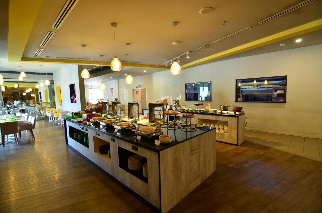 Ibis Styles Kuala Lumpur Sri Damansara Hotel Петалинг Джая Екстериор снимка