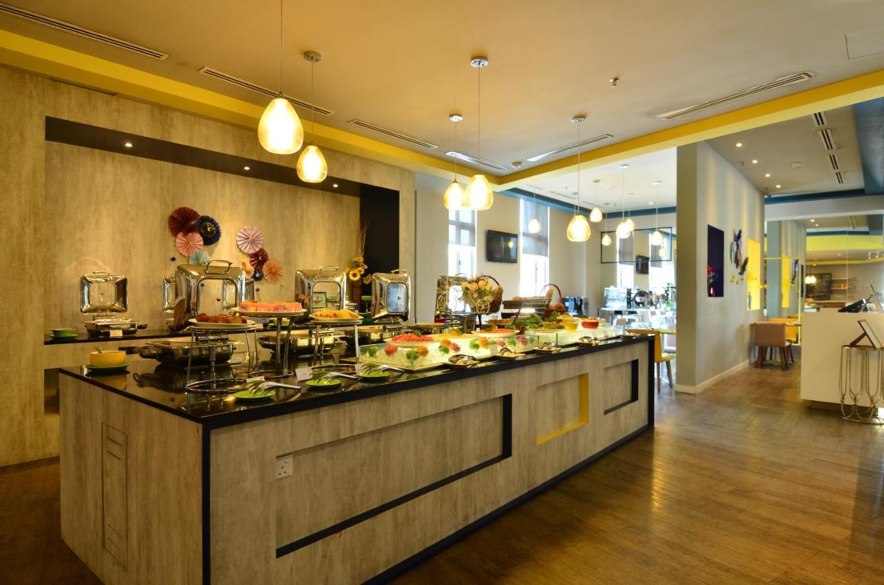 Ibis Styles Kuala Lumpur Sri Damansara Hotel Петалинг Джая Екстериор снимка
